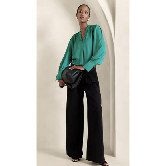 Banana Republic Volume Sleeve Satin Split Neck Blouse Size Large Afternoon Latte - Picture 11 of 11